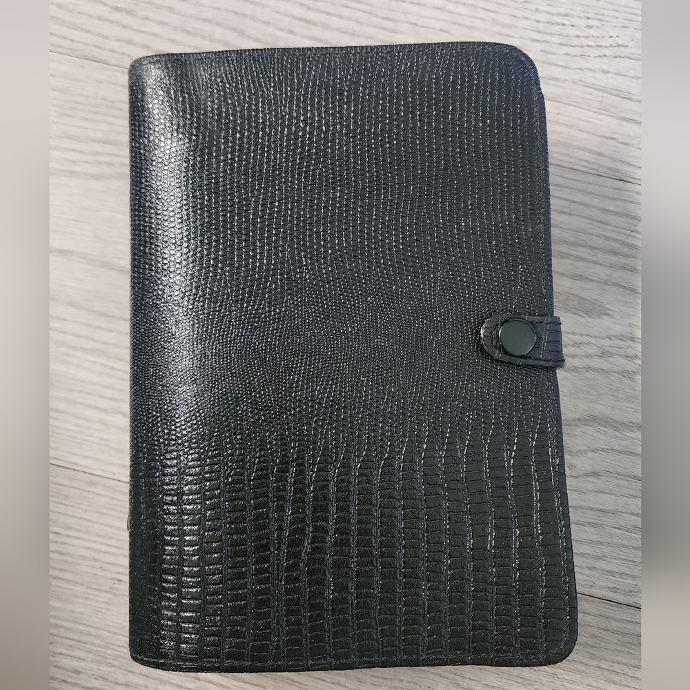Isotoner Special Edition Black Leather Textured Organizer Wallet New Vintage